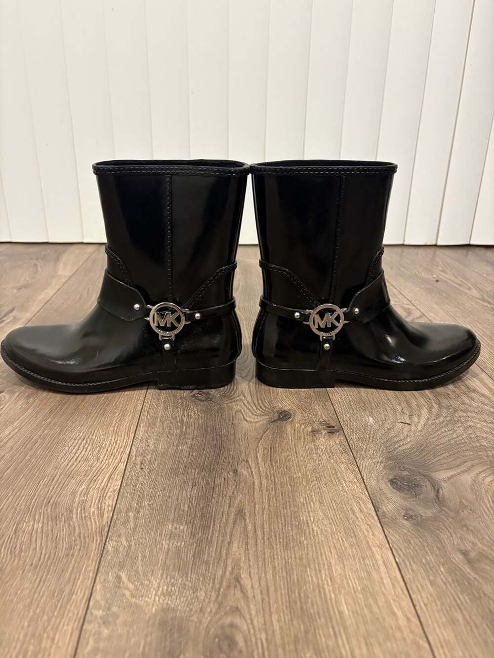 Michael Kors Fulton Harness Black Rubber Rain Boots Size 8